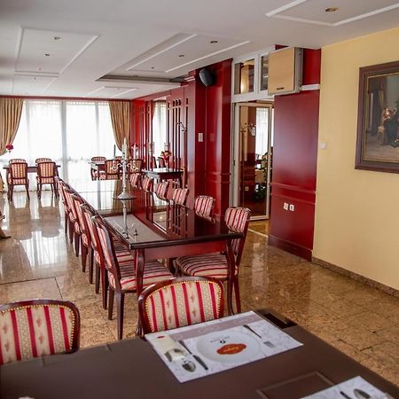 Hotel Integra Doboj Eksteriør billede